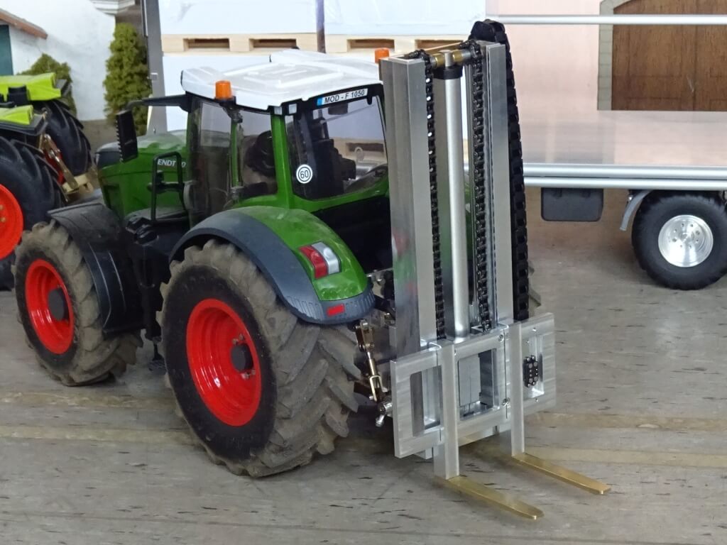 Fendt Mit Anbaustabler Leer